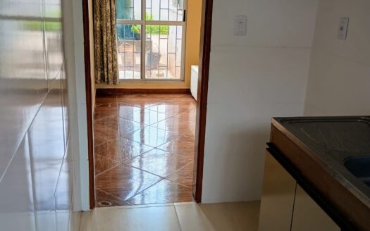 Alugo apartamento no bairro Campinas em São José – SC
